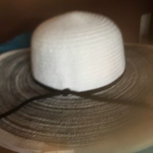 White and gray floppy hat New With Tags